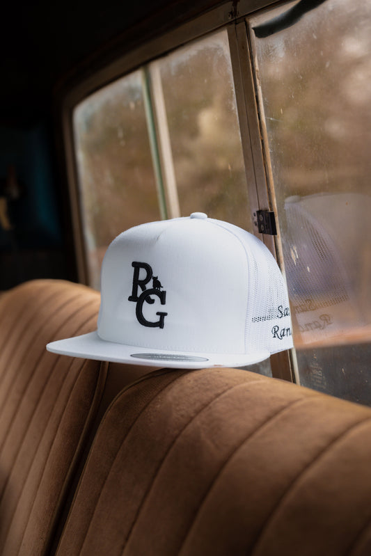WHITE RG LOGO HAT